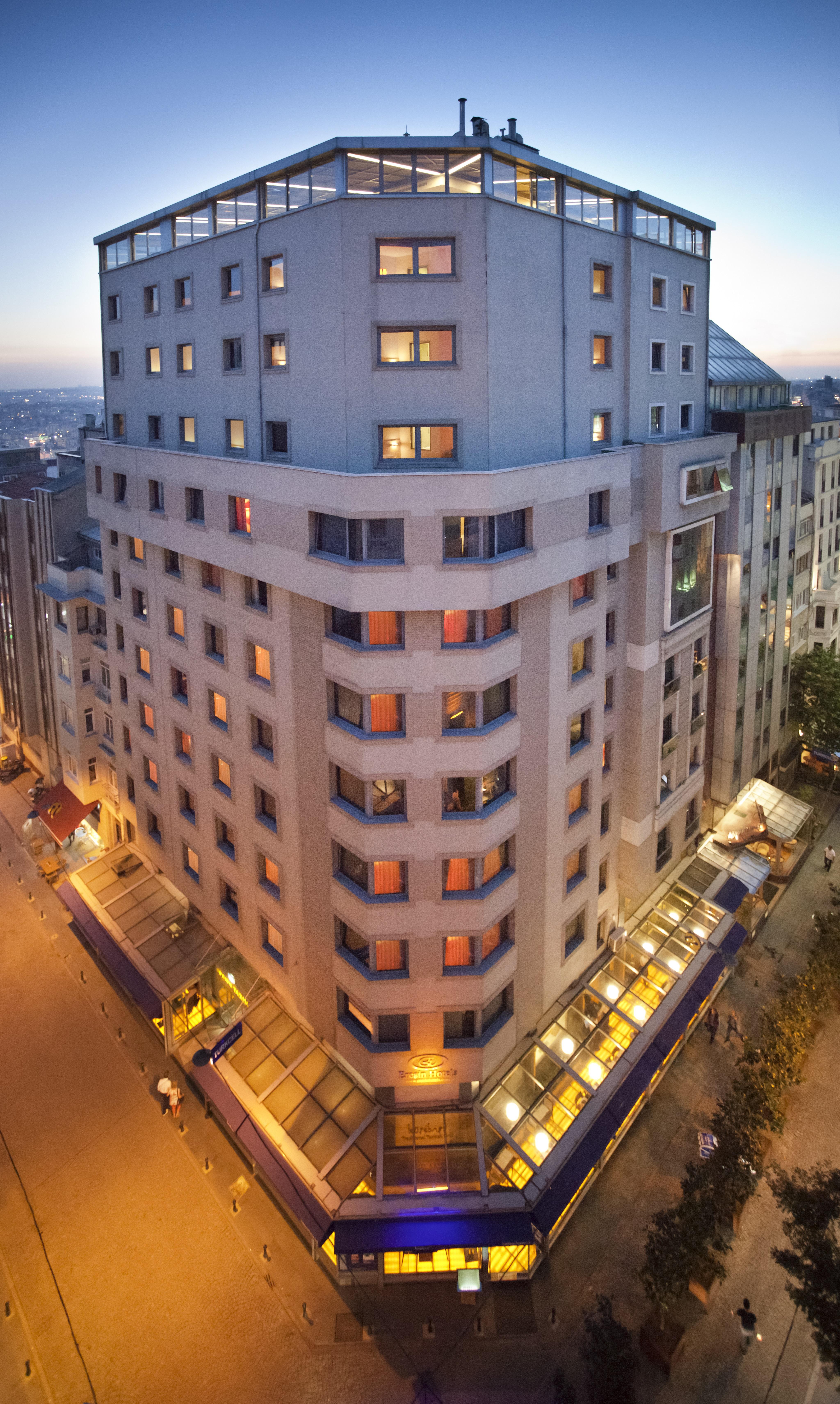 Eresin Hotels Taxim & Premier Истанбул Екстериор снимка